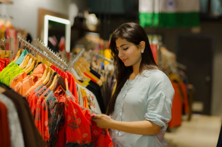 girl buying the dress
