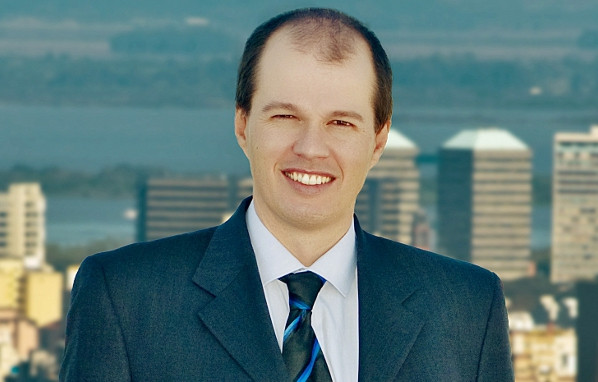 Eduardo Hahn: A Visionary Leader in Chilean Aviation and Business